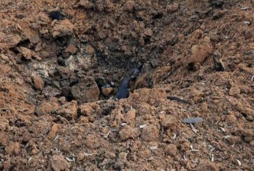 У Харківській області автомобіль підірвався на міні: водій загинув на місці (фото)