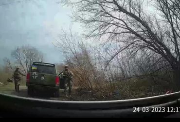 Пропаганда РФ запустила фейк про українських нацистів і сама ж його спалила (відео)