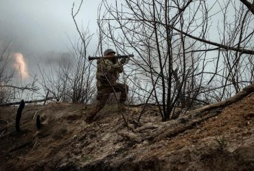 Ситуація на фронті в Україні трохи змінилася: Генштаб ЗСУ назвав гарячі напрямки