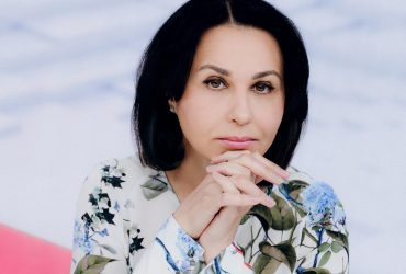 Зірки 1+1 привітали Мосейчук з першим роком на YouTube