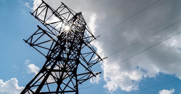 В Украине сохраняется значительный дефицит мощности электроэнергии, один из блоков ТЭС отправили на ремонт - "Укрэнерго"