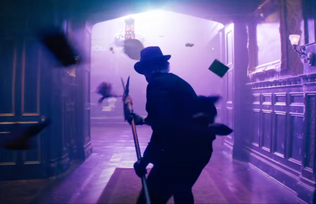 Вийшов трейлер комедійного фільму жахів "Маєток з привидами" з зірковими акторами