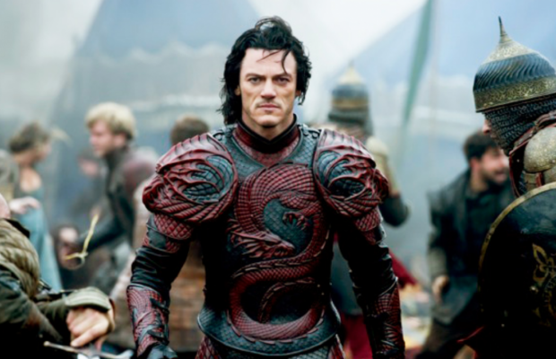 "Мир о вас не забыл": звезда "Дракулы" Люк Эванс обратился к украинцам