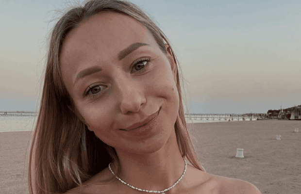 Молода дружина Павліка "перекроїла" своє обличчя: фото з лікарні