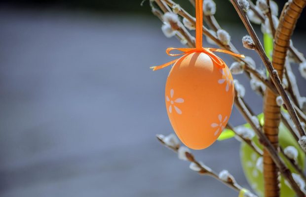 Свята та вихідні у квітні 2023: коли будуть і скільки відпочиваємо