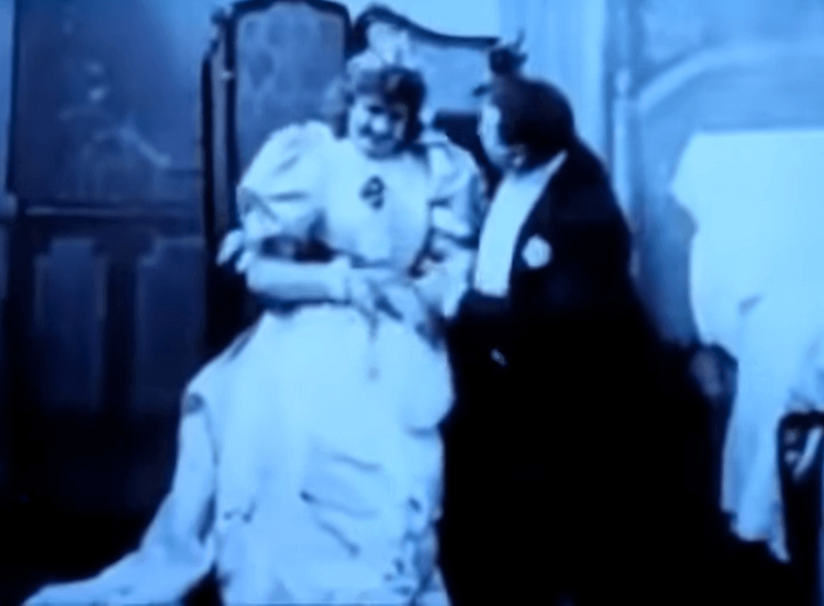 Каким было первое в истории кино для взрослых и когда оно появилось / скриншот Каким было первое в истории кино для взрослых и когда оно появилось / скриншот