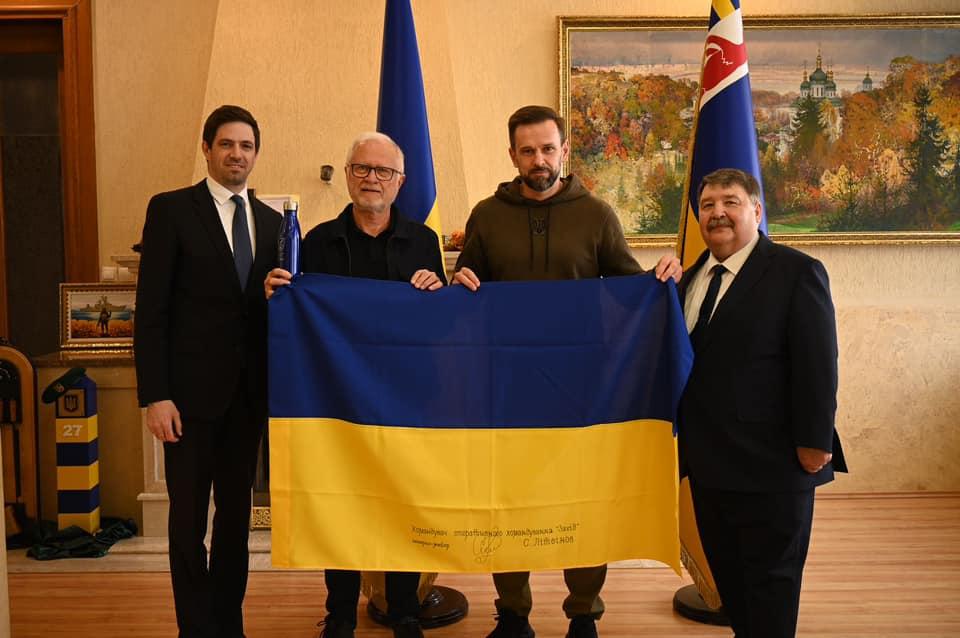 Заступник Сійярто прибув на Закарпаття \ фото фейсбук Віктор Микита Заступник Сійярто прибув на Закарпаття \ фото фейсбук Віктор Микита