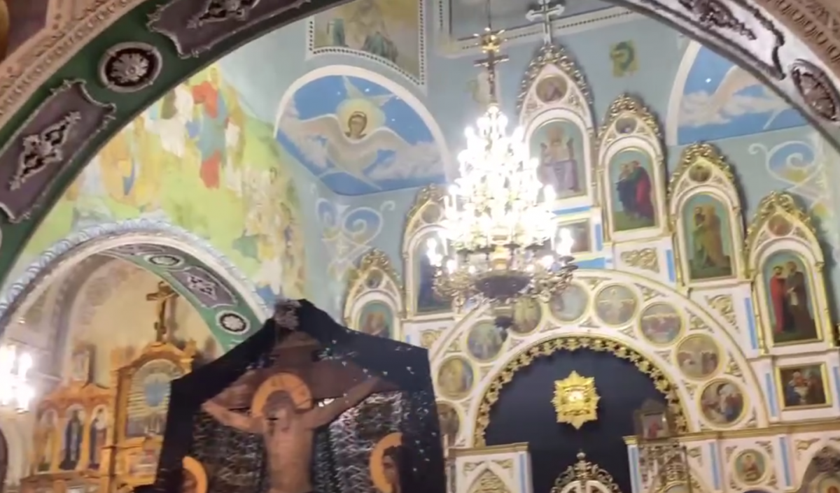 У Свято-Покровському Кафедральному соборі виконали гімн України / Скриншот У Свято-Покровському Кафедральному соборі виконали гімн України / Скриншот