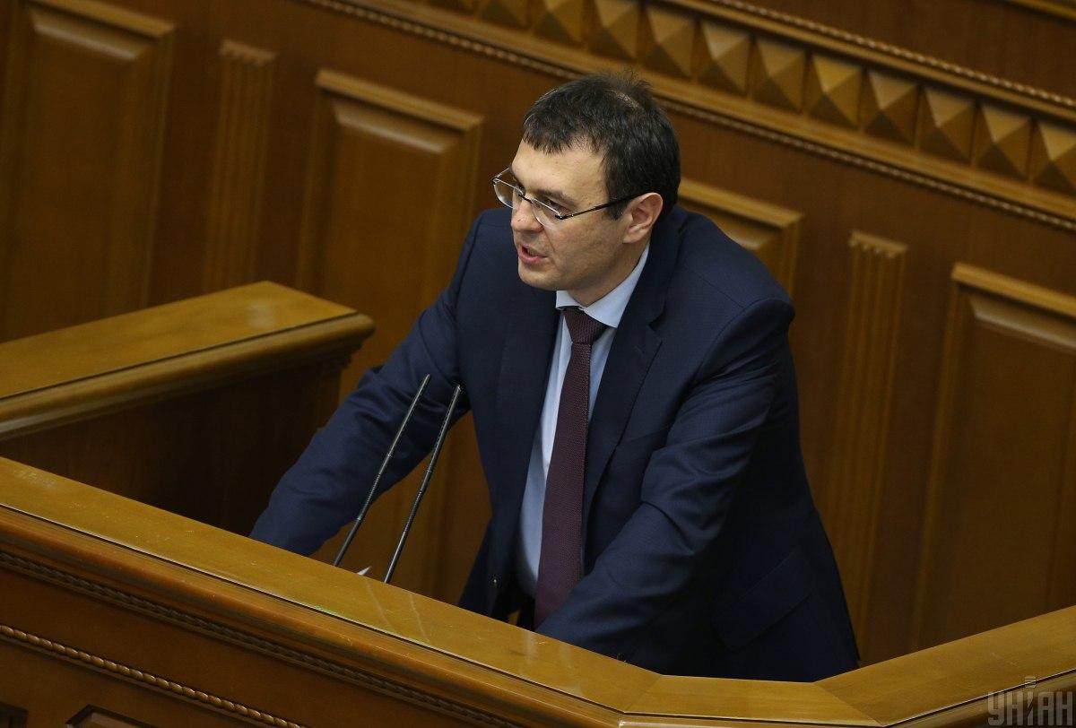 Закон про підвищення податків в Україні набуде чинності 29 листопада, заявив Гетманцев / фото УНІАН, Олександр Синиця Закон про підвищення податків в Україні набуде чинності 29 листопада, заявив Гетманцев / фото УНІАН, Олександр Синиця