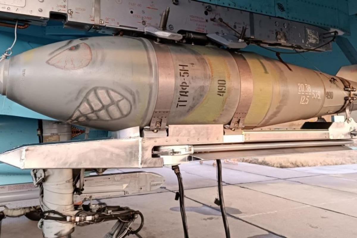 Россия активно использует планирующие авиабомбы / фото defence-ua.com Россия активно использует планирующие авиабомбы / фото defence-ua.com