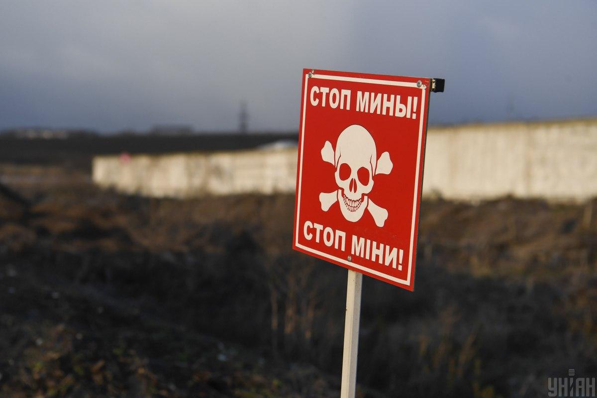 Окупанти підриваються на своїх мінах / фото УНІАН, Владислав Мусієнко