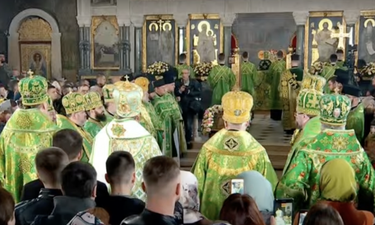 Епіфаній проводить службу в Лаврі / скріншот Епіфаній проводить службу в Лаврі / скріншот