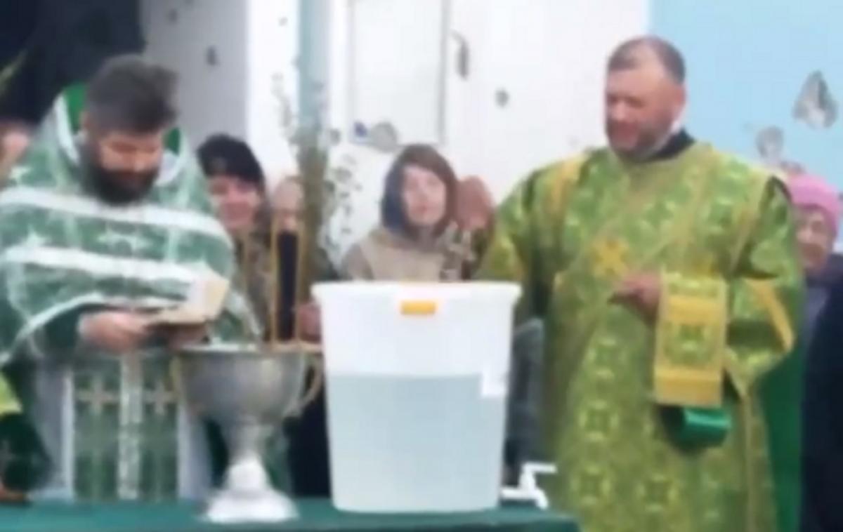 Рік тому Добкін висвятився в диякони МП / скріншот Рік тому Добкін висвятився в диякони МП / скріншот