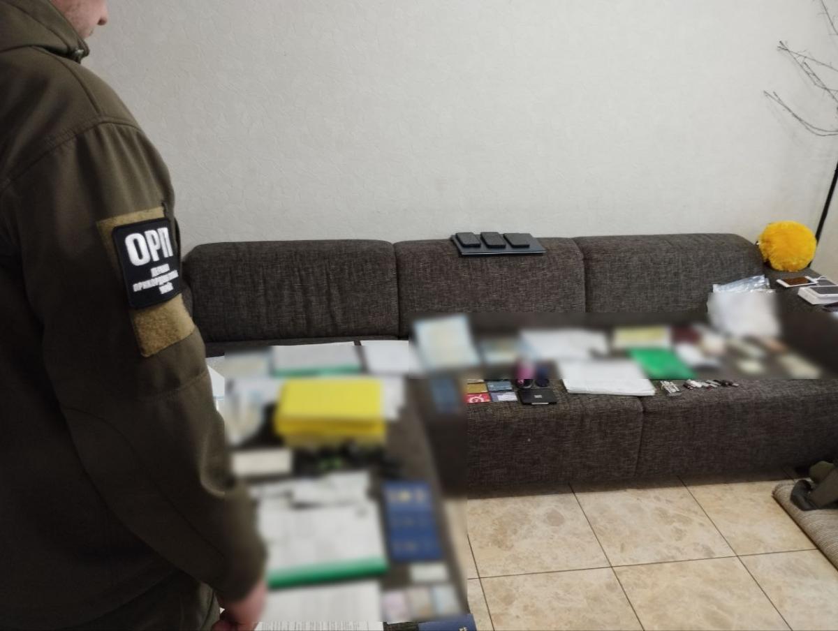 В Украине разоблачили организаторов схемы выезда мужчин за границу / фото dpsu.gov.ua В Украине разоблачили организаторов схемы выезда мужчин за границу / фото dpsu.gov.ua