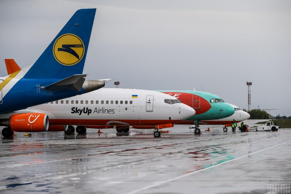 Зеленський заявив, що відкриття аеропорту "Бориспіль" насамперед пов'язане з ППО / фото УНІАН, В'ячеслав Ратинський Зеленський заявив, що відкриття аеропорту "Бориспіль" насамперед пов'язане з ППО / фото УНІАН, В'ячеслав Ратинський