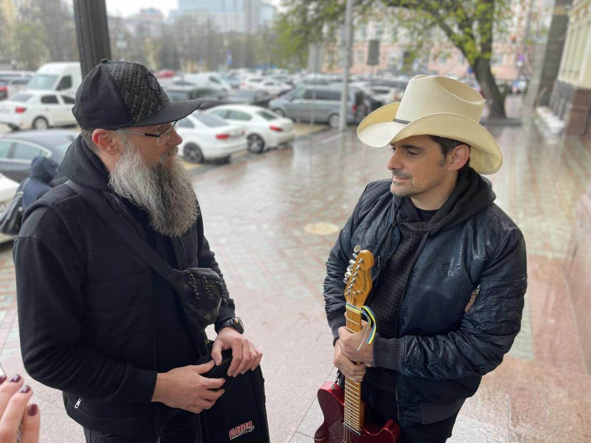 До Києва приїхав кантрі-музикант Бред Пейслі / facebook.com/alex.mochanov До Києва приїхав кантрі-музикант Бред Пейслі / facebook.com/alex.mochanov