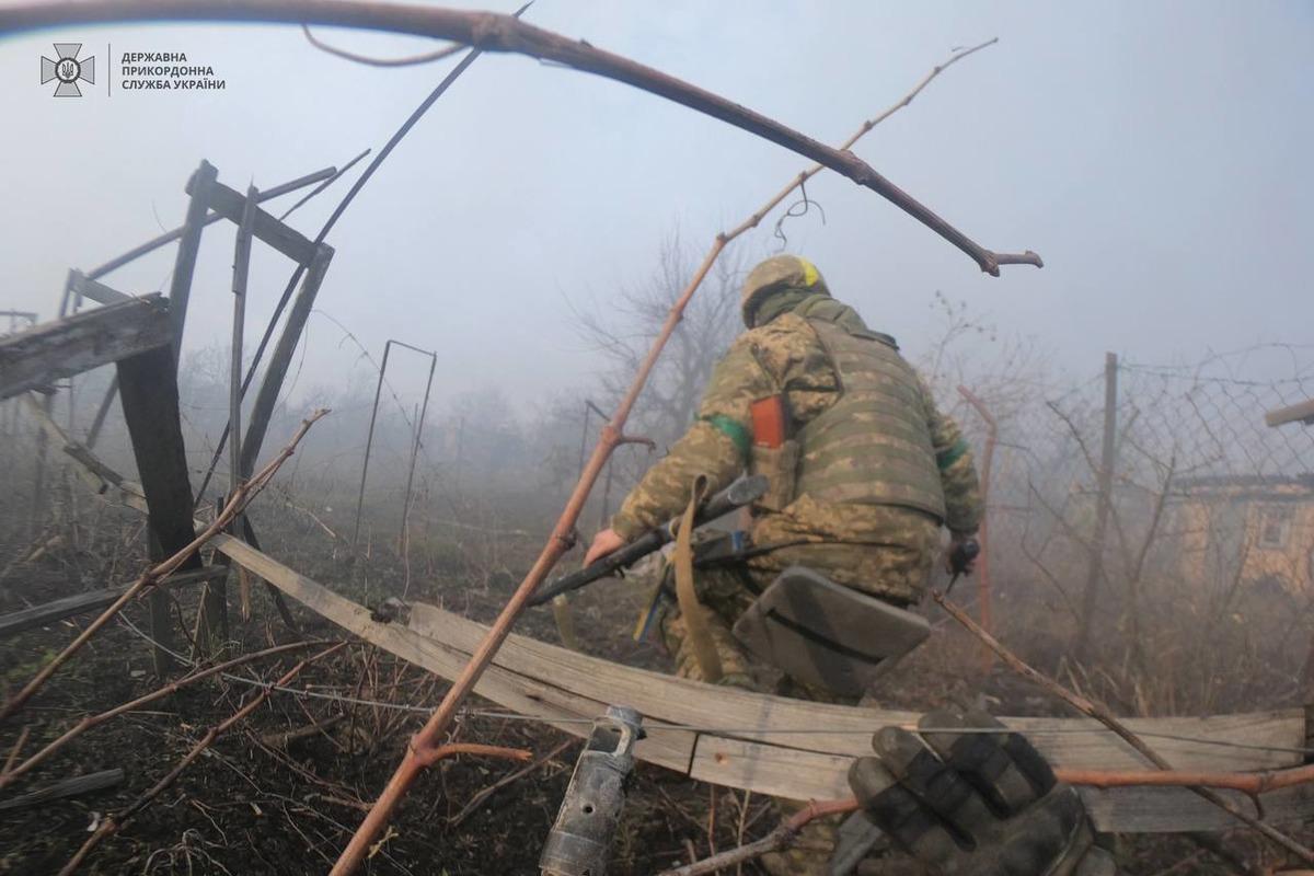 Українські захисники знищують ворога та вже чимало взяли у полон / t.me/DPSUkr Українські захисники знищують ворога та вже чимало взяли у полон / t.me/DPSUkr