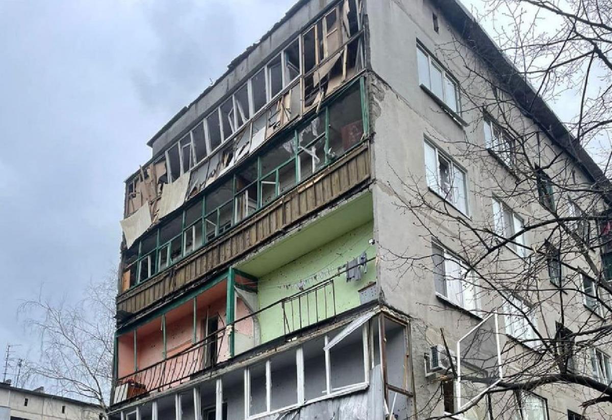 Вночі окупанти вдарала ракетами по Слов'янську / фото Слов'янська міська ВА Вночі окупанти вдарала ракетами по Слов'янську / фото Слов'янська міська ВА