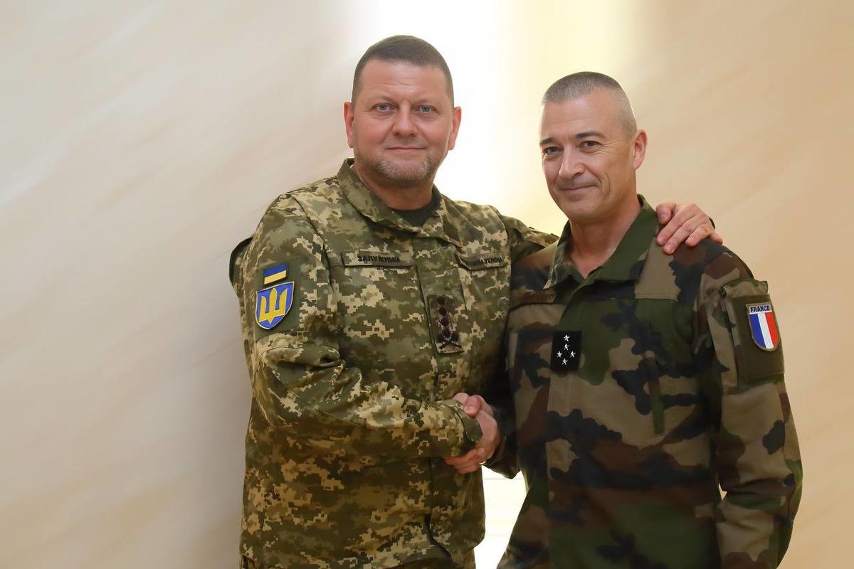 Залужний підбив підсумки зустрічі з главою штабу ВС Франції / фото t.me/CinCAFU Залужний підбив підсумки зустрічі з главою штабу ВС Франції / фото t.me/CinCAFU