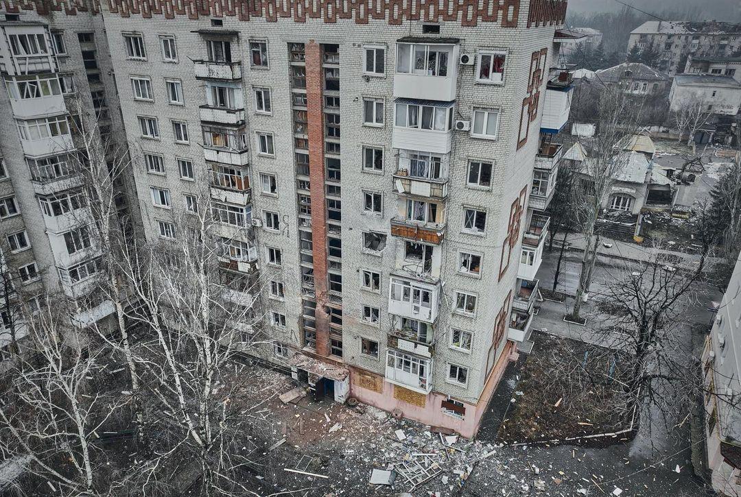 В Бахмуте идут ожесточенные бои / фото Константин и Влада Либеровы В Бахмуте идут ожесточенные бои / фото Константин и Влада Либеровы