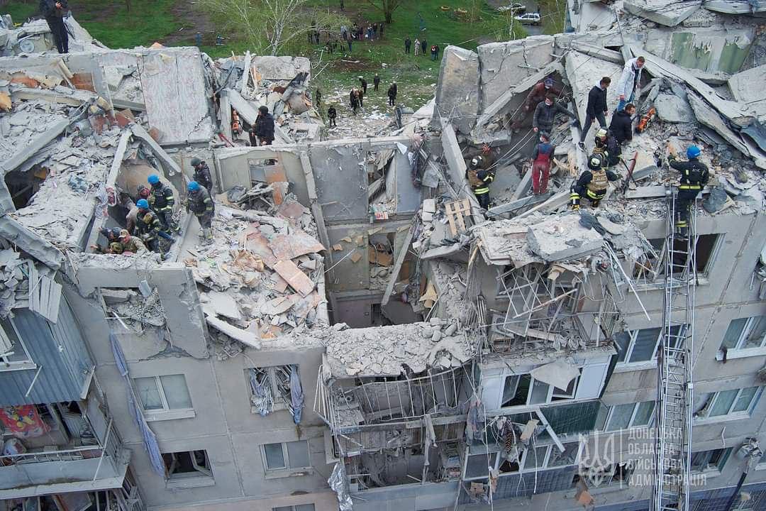 В Славянске снова возросло число жертв ракетного удара россиян / фото t.me/pavlokyrylenko_donoda В Славянске снова возросло число жертв ракетного удара россиян / фото t.me/pavlokyrylenko_donoda