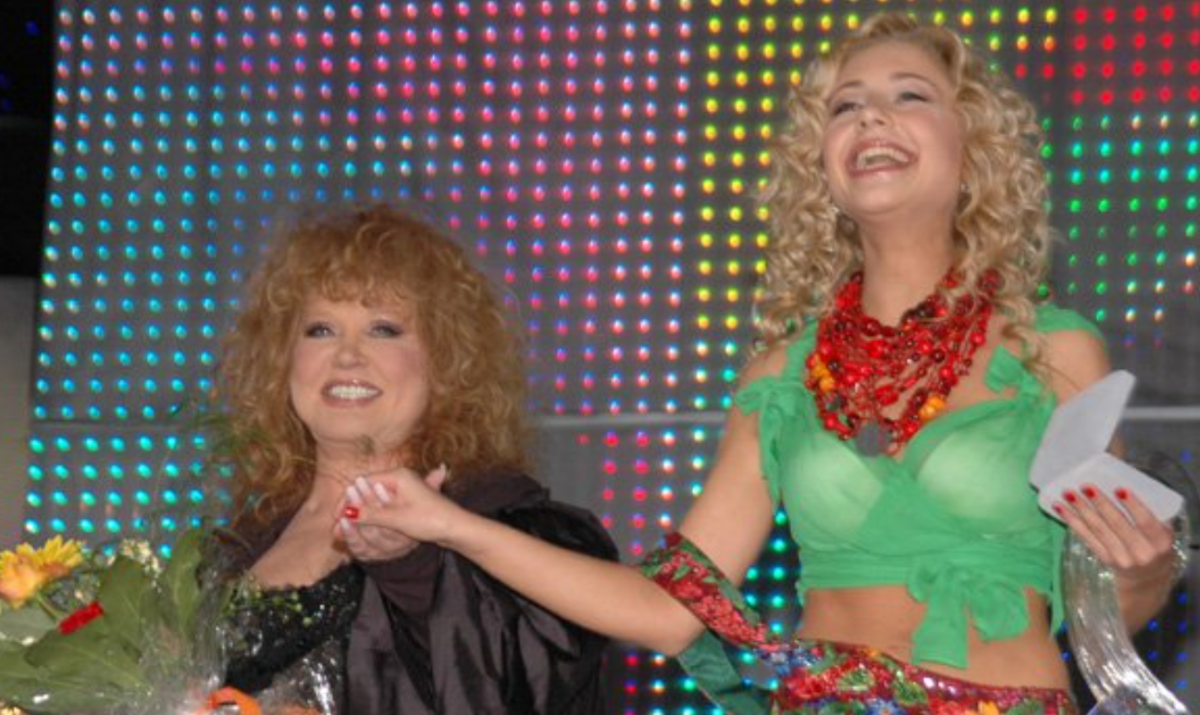 Алла Пугачова і Тіна Кароль, Юрмала, 2005 рік / скріншот