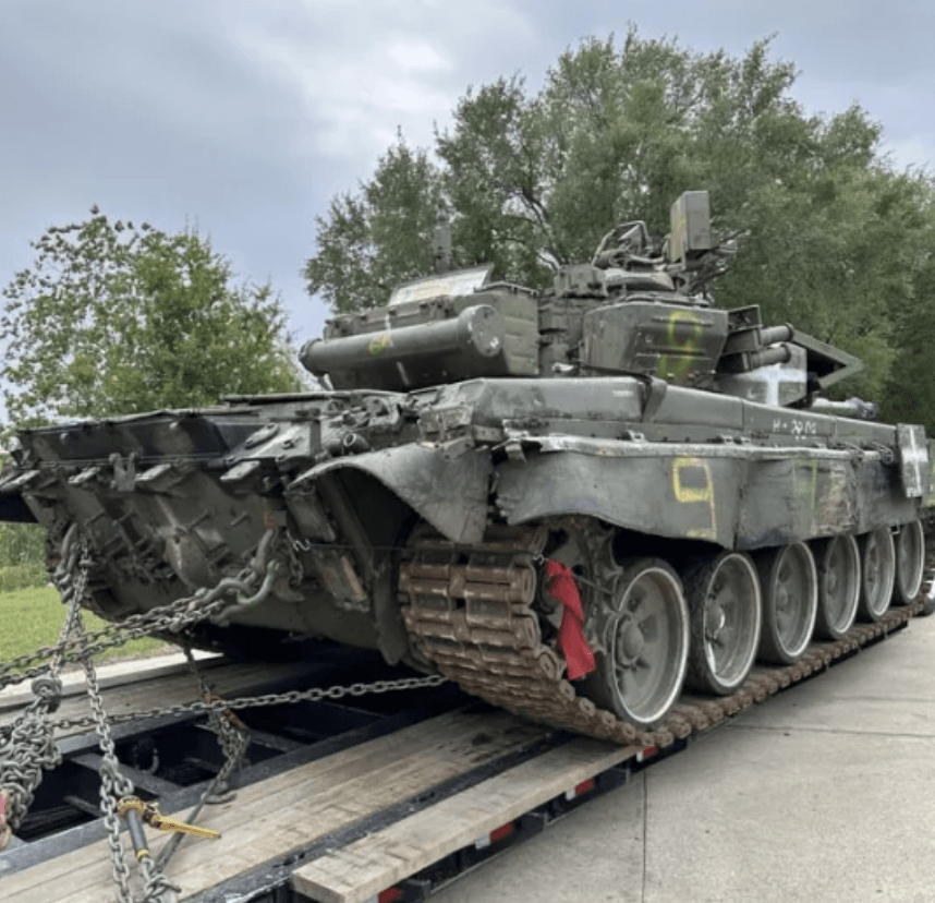 Российский танк в США / фото reddit.com Российский танк в США / фото reddit.com
