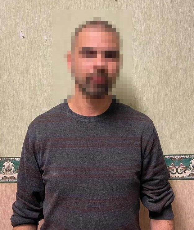 В Киеве задержали ревнивца, бросившего гранату в знакомую с мужчиной (фото, видео) В Киеве задержали ревнивца, бросившего гранату в знакомую с мужчиной (фото, видео)
