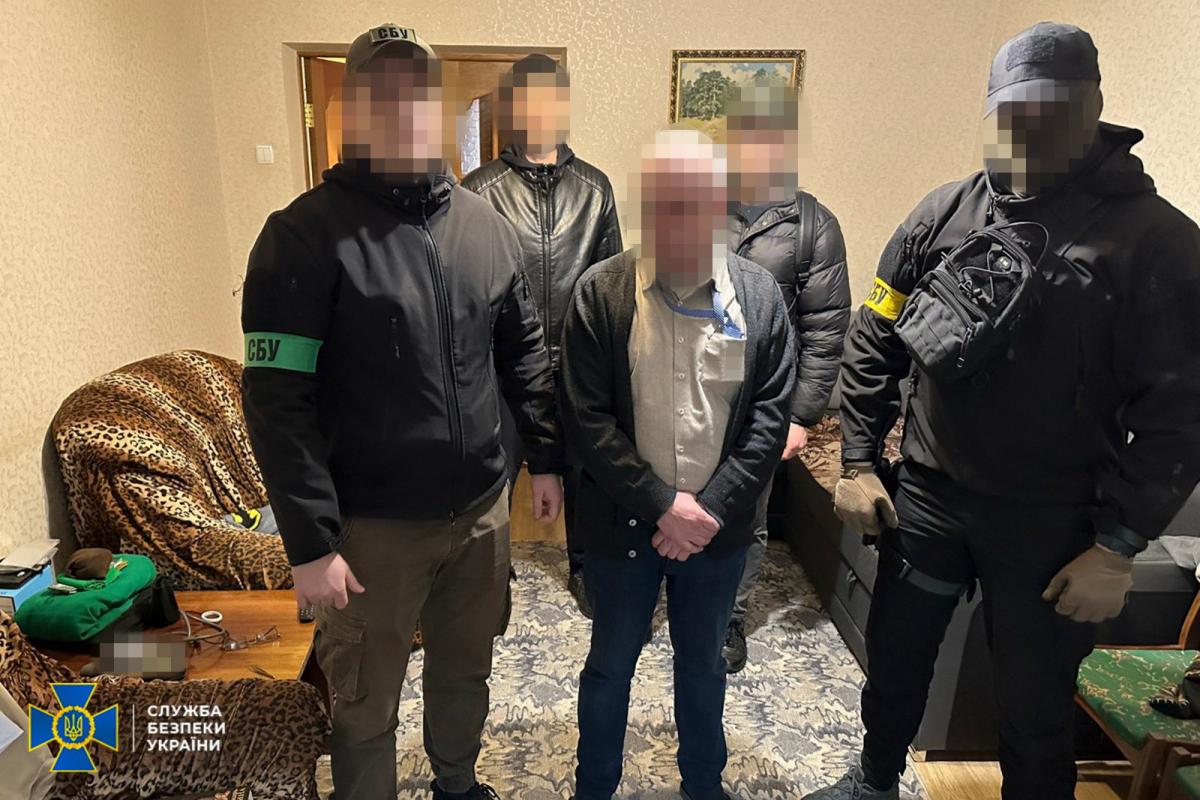 Один із затриманих - провідний інженер підрозділу авіаційної безпеки ДП "Антонов" / фото ssu.gov.ua Один із затриманих - провідний інженер підрозділу авіаційної безпеки ДП "Антонов" / фото ssu.gov.ua