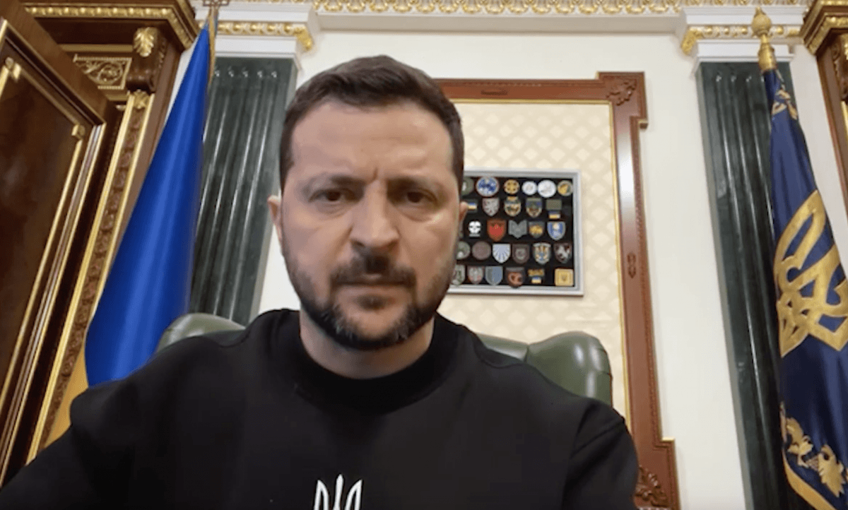 Зеленский ответил на обвинения в организации атаки дронов на Кремль / фото president.gov.ua Зеленский ответил на обвинения в организации атаки дронов на Кремль / фото president.gov.ua