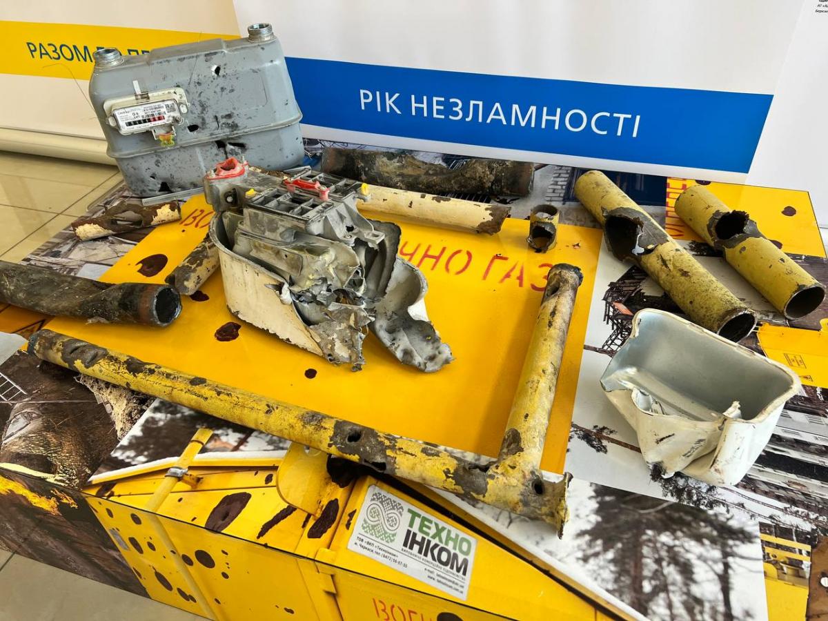 У 98 Клієнтських просторах 104.ua відкрилися фотовиставки, присвячені 'Року незламності'