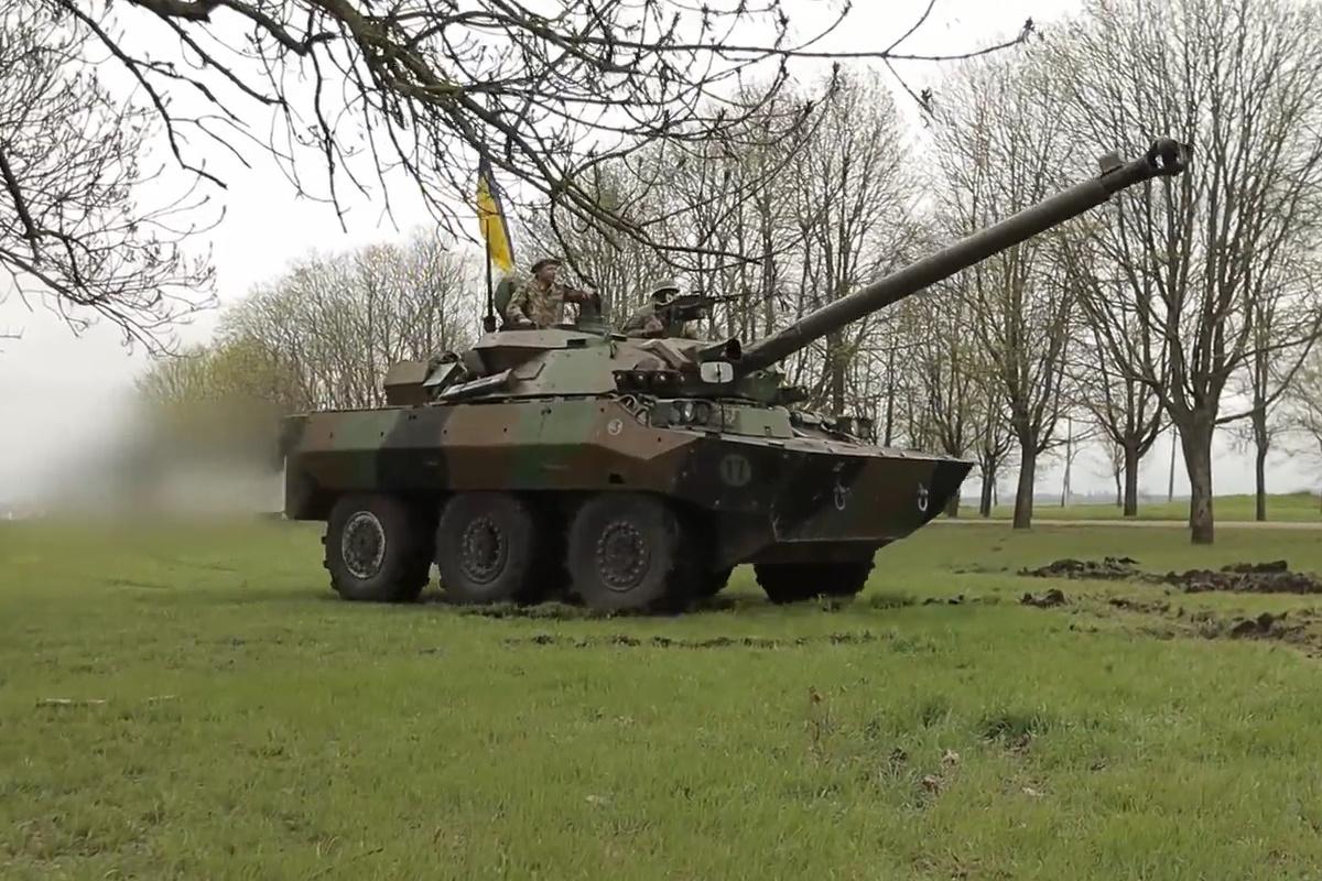 Частина французьких AMX-10RC призначена для української морської піхоти / скріншот Частина французьких AMX-10RC призначена для української морської піхоти / скріншот