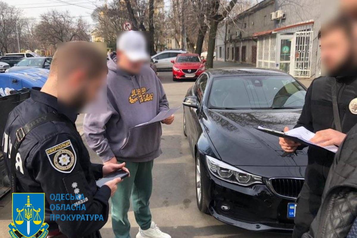 Разоблачен мошенник, обманувший волонтеров / фото od.gp.gov.ua Разоблачен мошенник, обманувший волонтеров / фото od.gp.gov.ua