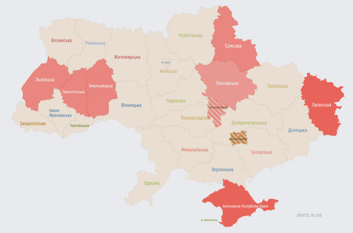 Карта тривог станом на 03:37 21 квітня / скріншот Карта тривог станом на 03:37 21 квітня / скріншот