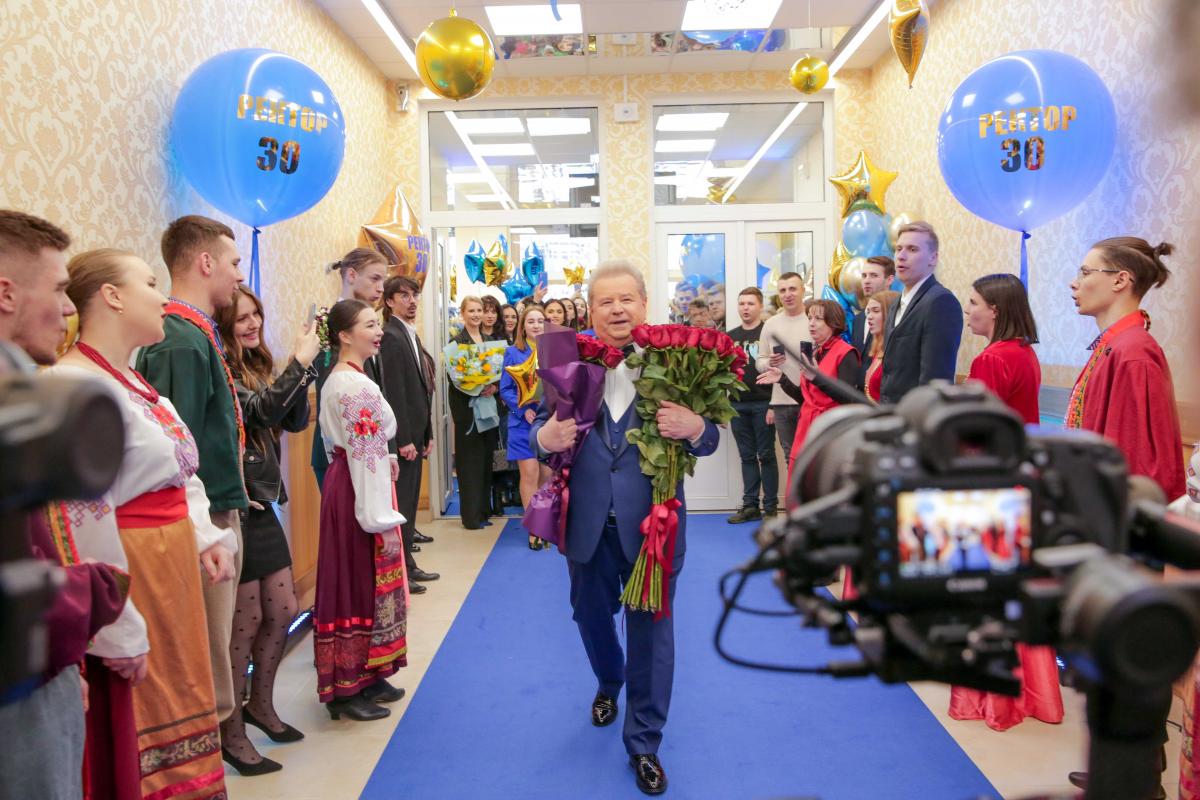 Instagram Михайло Поплавський @poplavskiy_michail Instagram Михайло Поплавський @poplavskiy_michail