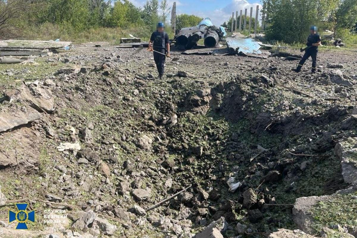 Ракетным ударом были полностью уничтожены два украинских боевых истребителя / фото СБУ Ракетным ударом были полностью уничтожены два украинских боевых истребителя / фото СБУ