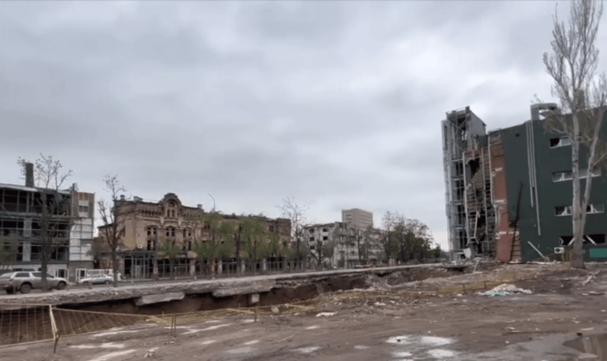 Експерти пояснили, чи зможуть окупанти побудувати залізницю від Таганрогу до Маріуполя / скриншот Експерти пояснили, чи зможуть окупанти побудувати залізницю від Таганрогу до Маріуполя / скриншот