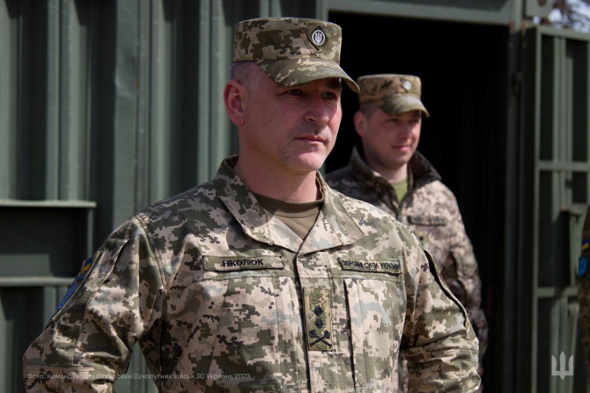 Ніколюк: справедливим буде залишити «бойові» виплати тим, хто безпосередньо перебуває в бою / фото надане Командуванням Сухопутних військ ЗСУ Ніколюк: справедливим буде залишити «бойові» виплати тим, хто безпосередньо перебуває в бою / фото надане Командуванням Сухопутних військ ЗСУ