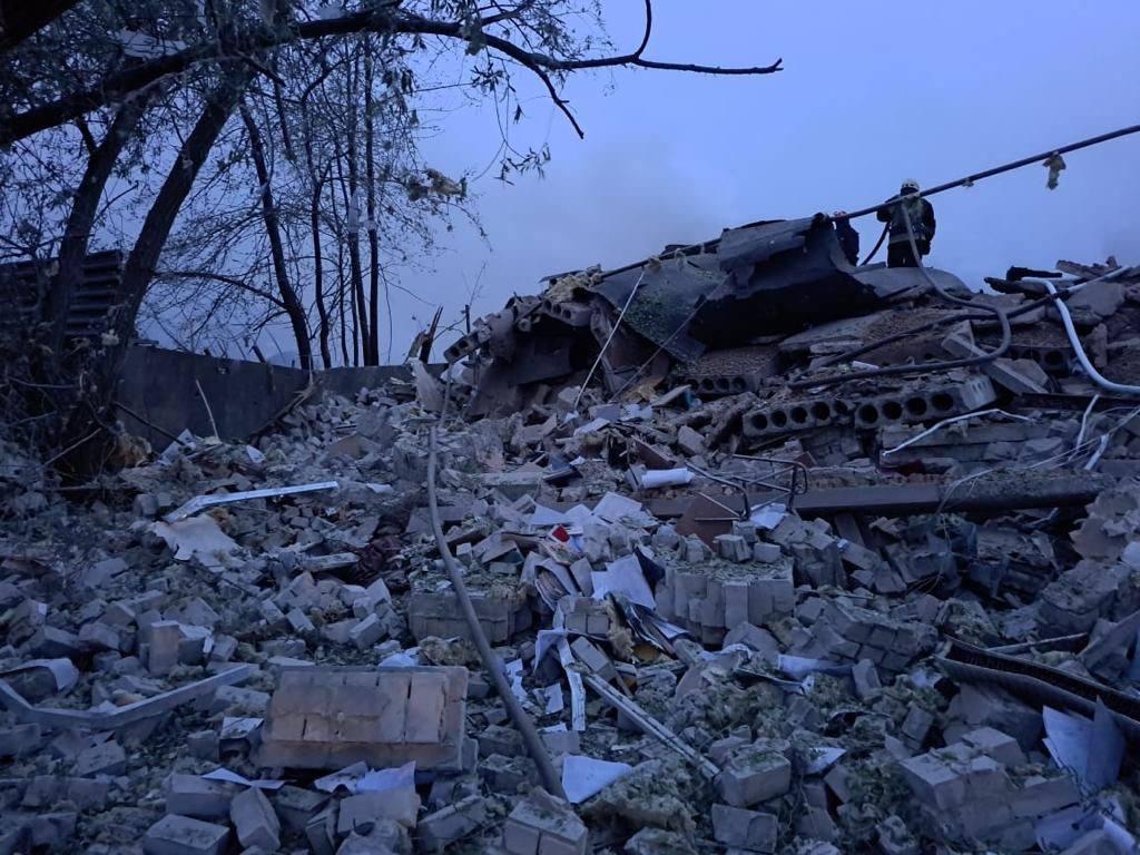 Окупанти вдарили по Дніпру / фото Телеграм-канал голови Дніпропетровської ОВА Окупанти вдарили по Дніпру / фото Телеграм-канал голови Дніпропетровської ОВА