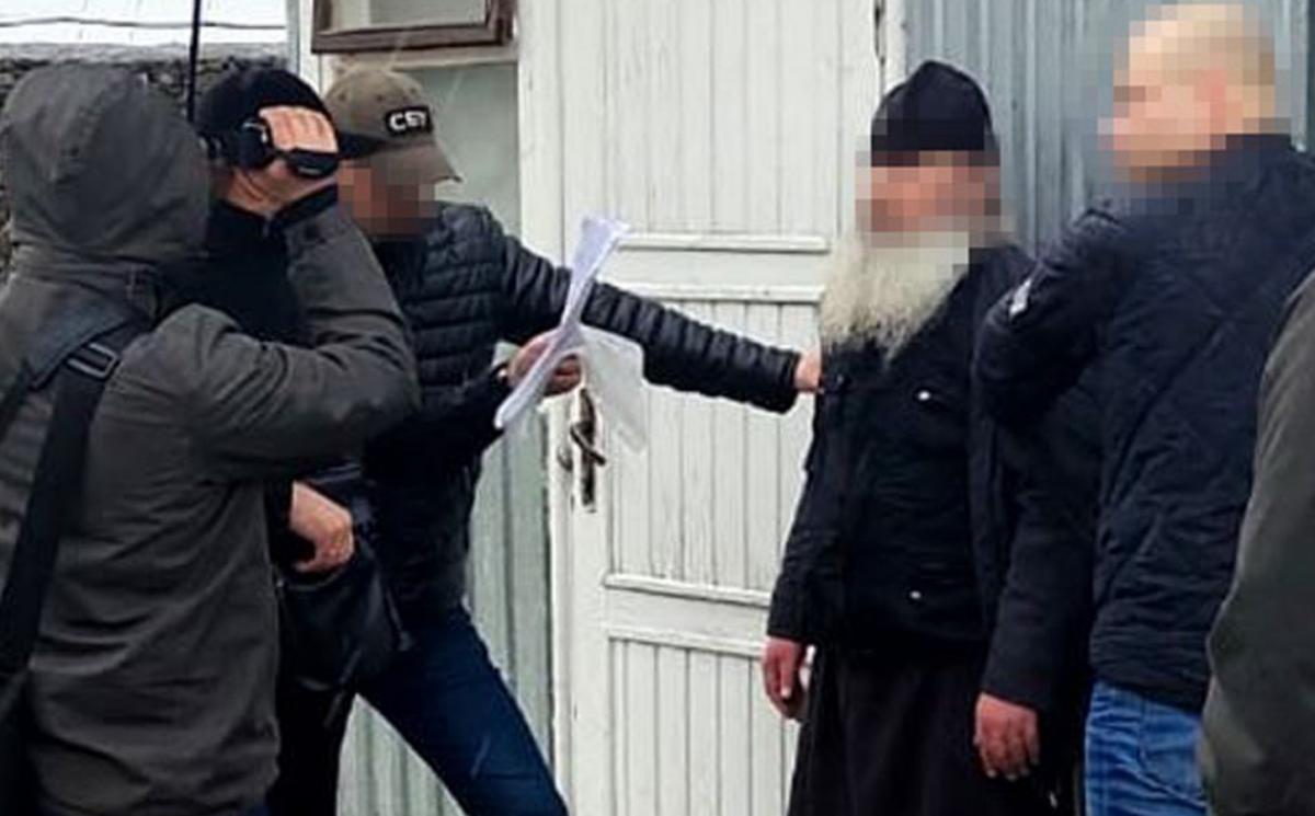 Послушник через фейковые аккаунты распространял путинскую пропаганду / ssu.gov.ua