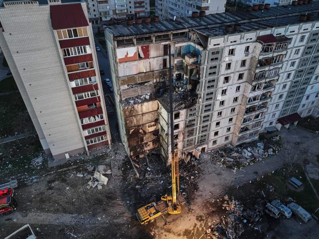 Пошкоджений будинок в Умані 28 квітня / фото Нацполіція Пошкоджений будинок в Умані 28 квітня / фото Нацполіція