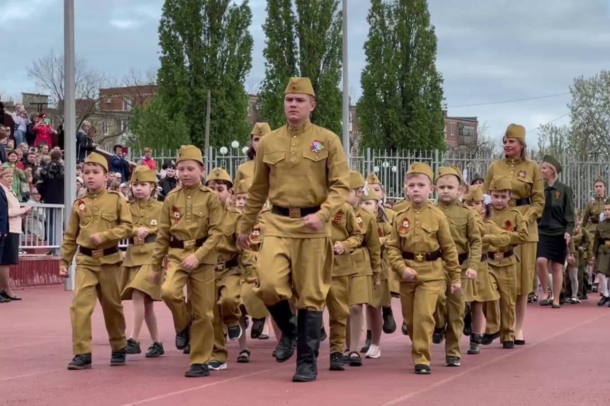 В РФ идет милитаризация детей / скриншот