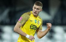 Хет-трик Довбика допоміг Дніпру-1 розгромити суперника в 19-му турі УПЛ (відео)