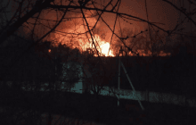 Под оккупированным Симферополем вспыхнул масштабный пожар (фото, видео)