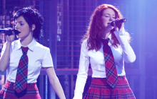 "Їх хотіла вся країна": який вигляд на старті кар'єри мали солістки групи "Тату"