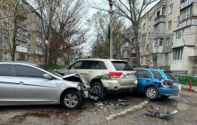 В Одеській області чоловік на іномарці з незаконним вантажем влаштував перегони з поліцією (фото)