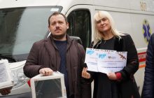 Карету швидкої допомоги від Благодійного фонду молодіжної ініціативи "Надія" отримала лікарня у Краматорську