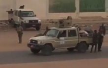 У столиці Судану спалахнули бої між армією і спецназом, вулиці у вогні і диму (відео)