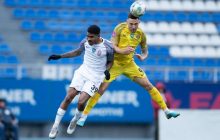 Претендент на чемпіонство УПЛ Дніпро-1 програв Зорі у центральному матчі туру