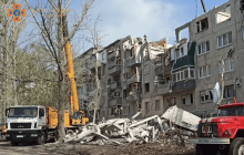 Кровавый обстрел многоэтажек в Славянске: число жертв снова возросло (видео)